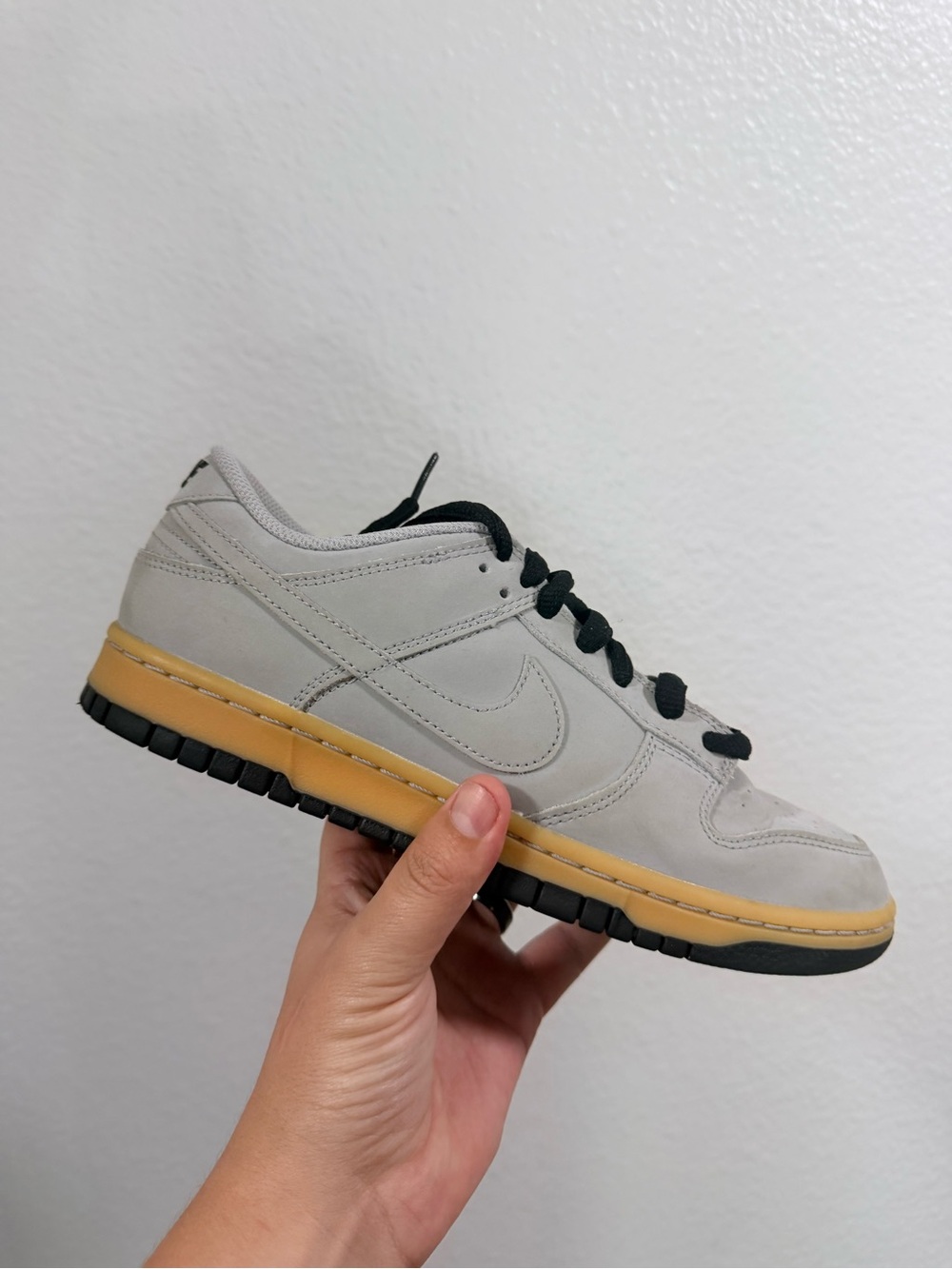 Nike dunk low grey gum bottom
